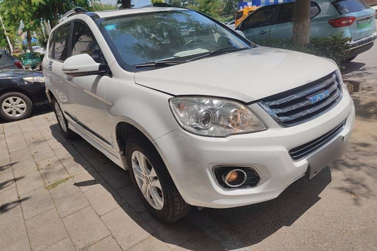 Used Haval H6 2015 Upgraded Model 1.5T Manual Two-Wheel Drive Elite Version Front Right 45 Deg