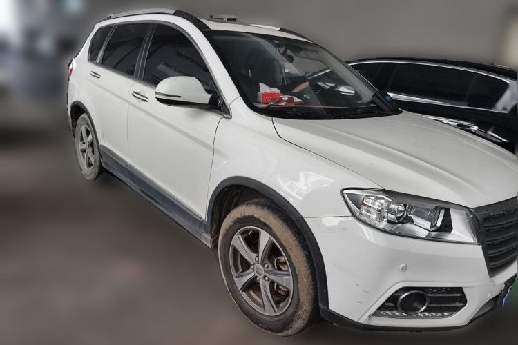 Used Haval H6 2015 Sport Edition 1.5T Manual Two-Wheel Drive Elite Model Front Right 45 Deg