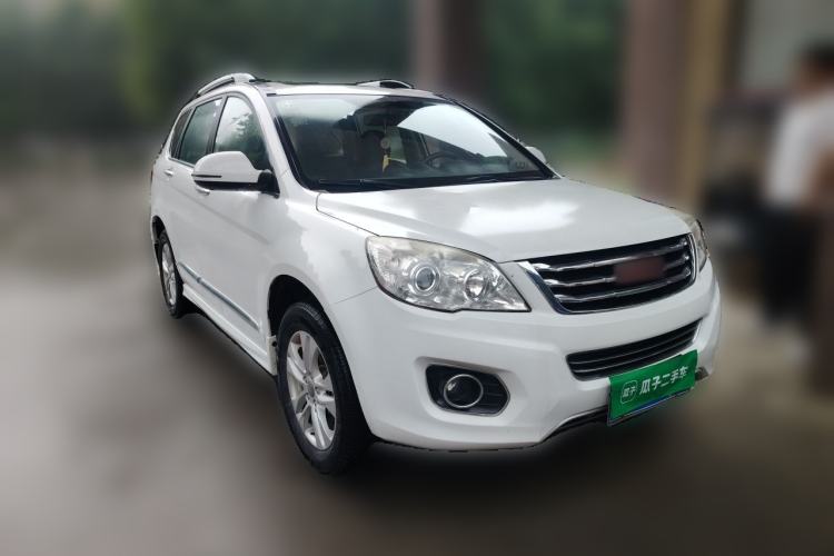 Used Haval H6 2015 Upgraded Model 1.5T Manual Two-Wheel Drive Elite Version Front Right 45 Deg