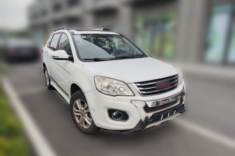 Used Haval H6 2015 Upgraded Model 1.5T Manual Two-Wheel Drive Elite Version Front Right 45 Deg