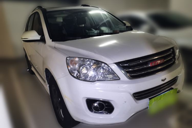 Used Haval H6 2015 Upgraded Model 1.5T Manual Two-Wheel Drive Elite Version Front Right 45 Deg