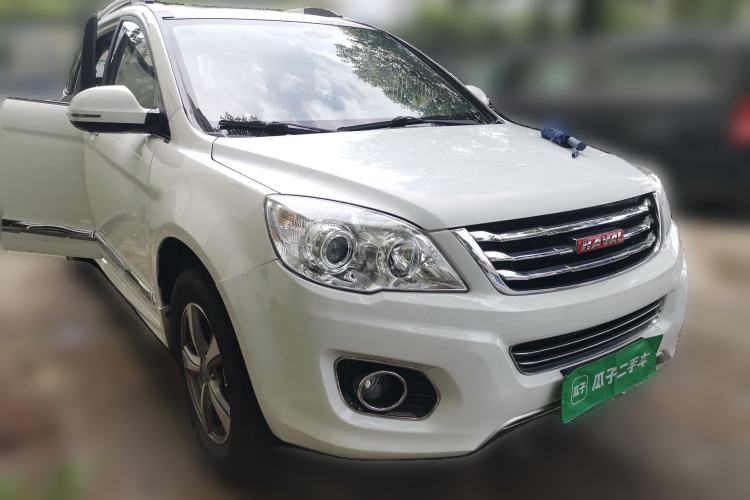 Used Haval H6 2015 Upgraded Model 1.5T Manual Two-Wheel Drive Elite Version Front Right 45 Deg