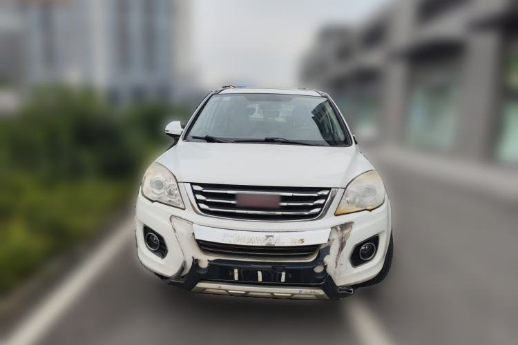 Used Haval H6 2015 Upgraded Model 1.5T Manual Two-Wheel Drive Elite Version Front