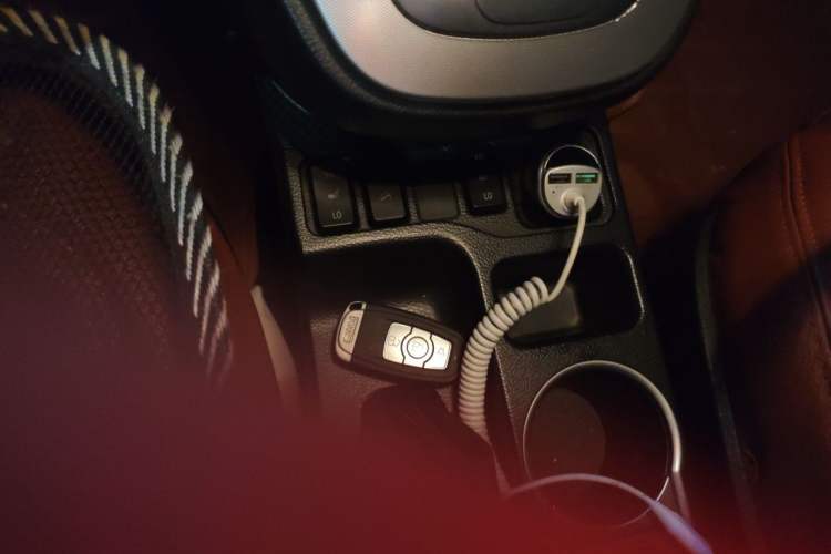 Used Haval H6 2015 Sport Edition 1.5T Automatic Two-Wheel Drive Luxury Model Gear Lever