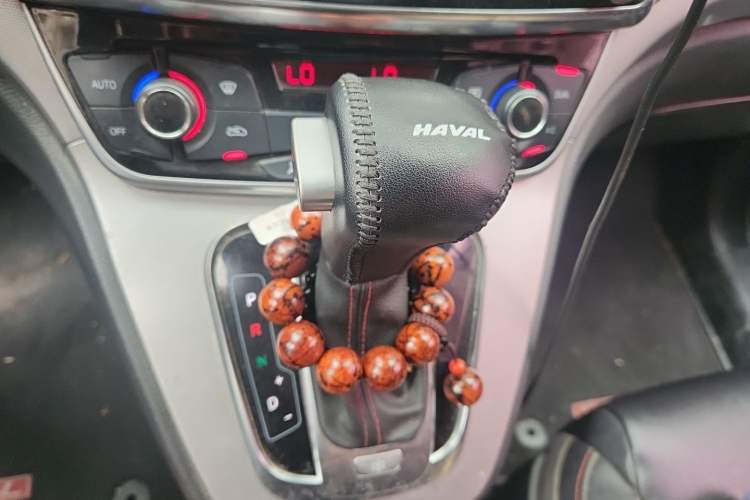 Used Haval H6 2015 Sport Edition 1.5T Automatic Two-Wheel Drive Luxury Model Gear Lever