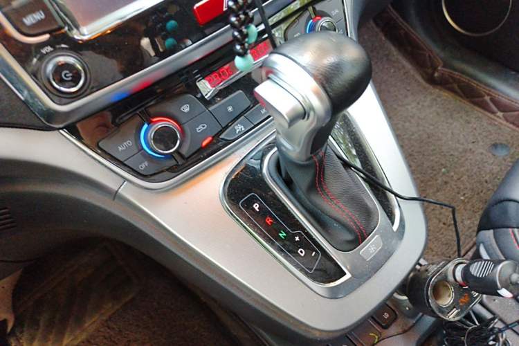 Used Haval H6 2015 Sport Edition 1.5T Automatic Two-Wheel Drive Luxury Model Gear Lever
