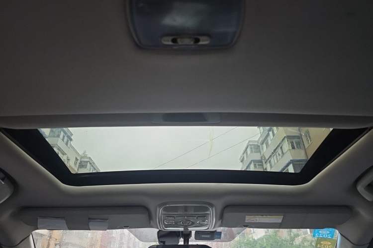 Used Haval H6 2015 Sport Edition 1.5T Automatic Two-Wheel Drive Luxury Model Headliner