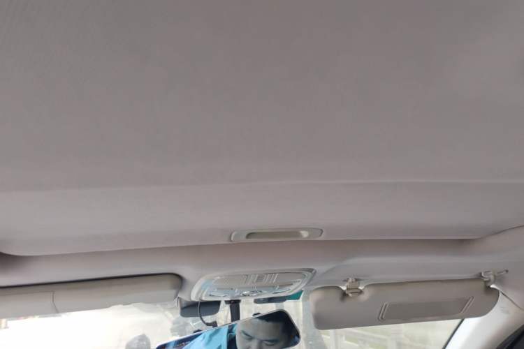 Used Haval H6 2015 Upgraded Model 1.5T Manual Two-Wheel Drive Elite Version Headliner