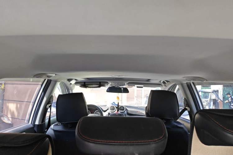 Used Haval H6 2015 Upgraded Model 1.5T Manual Two-Wheel Drive Elite Version Headliner