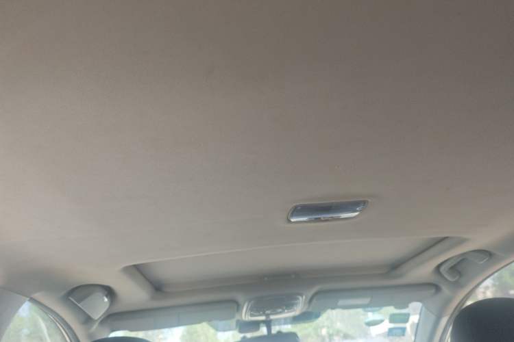 Used Haval H6 2015 Upgraded Model 1.5T Manual Two-Wheel Drive Elite Version Headliner
