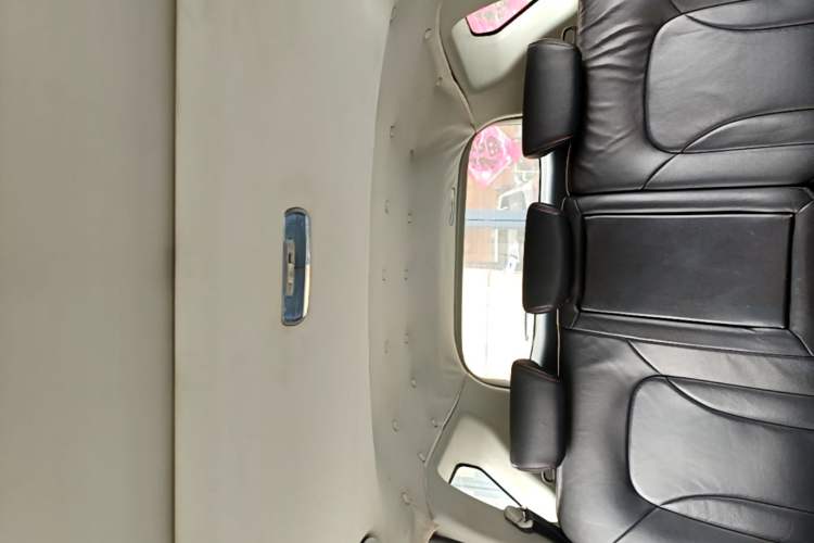 Used Haval H6 2015 Sport Edition 1.5T Manual Two-Wheel Drive Elite Model Headliner