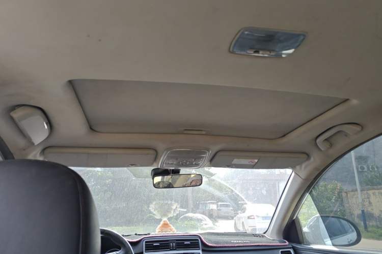 Used Haval H6 2015 Sport Edition 1.5T Automatic Two-Wheel Drive Luxury Model Headliner