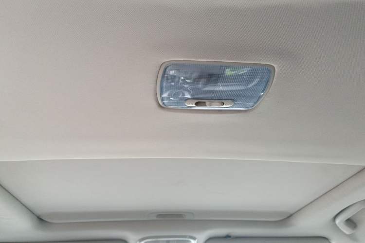 Used Haval H6 2015 Sport Edition 1.5T Automatic Two-Wheel Drive Luxury Model Headliner
