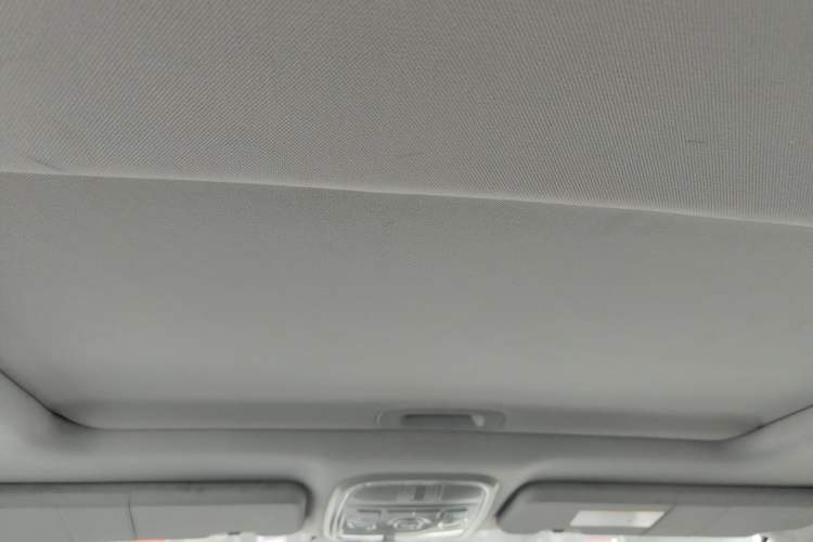 Used Haval H6 2015 Sport Edition 1.5T Automatic Two-Wheel Drive Luxury Model Headliner