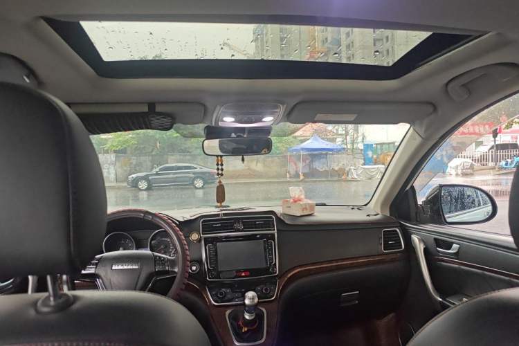Used Haval H6 2015 Revised Version Sport Edition 1.5T Manual Transmission Two-Wheel Drive Elite Grade Headliner