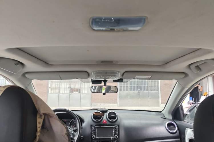 Used Haval H6 2015 Upgraded Model 1.5T Manual Two-Wheel Drive Elite Version Headliner