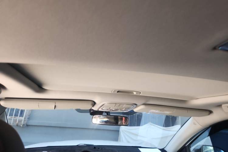 Used Haval H6 2015 Sport Edition 1.5T Automatic Two-Wheel Drive Luxury Model Headliner