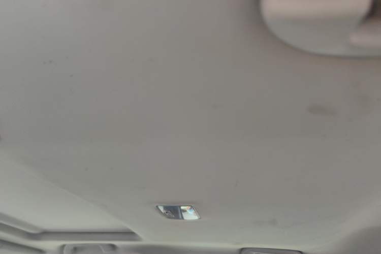 Used Haval H6 2015 Upgraded Model 1.5T Manual Two-Wheel Drive Elite Version Headliner