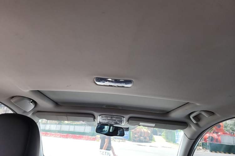 Used Haval H6 2015 Sport Edition 1.5T Automatic Two-Wheel Drive Luxury Model Headliner
