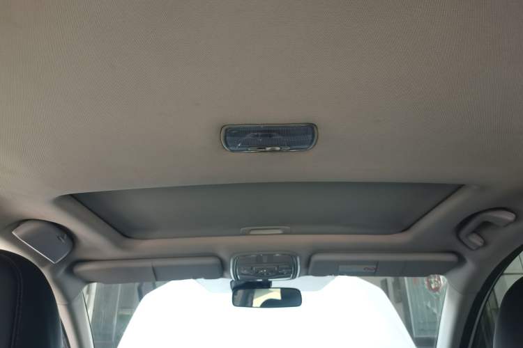 Used Haval H6 2015 Sport Edition 1.5T Automatic Two-Wheel Drive Luxury Model Headliner