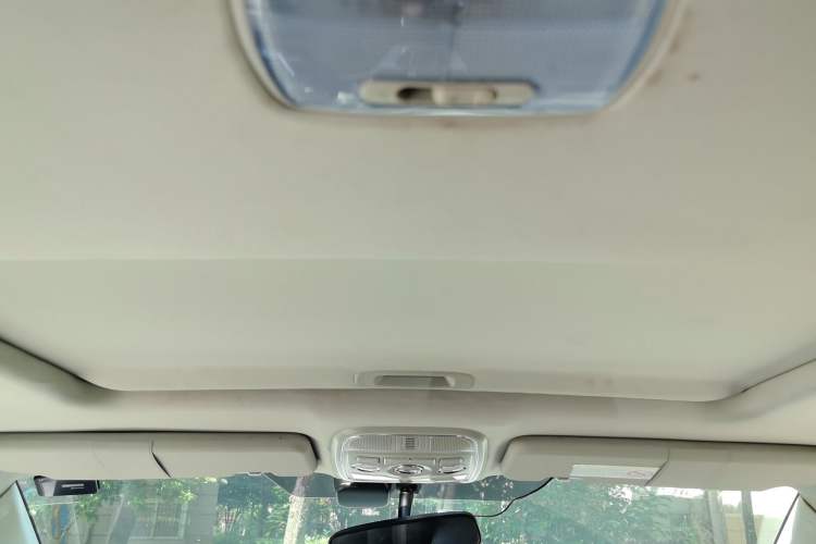 Used Haval H6 2015 Sport Edition 1.5T Automatic Two-Wheel Drive Luxury Model Headliner