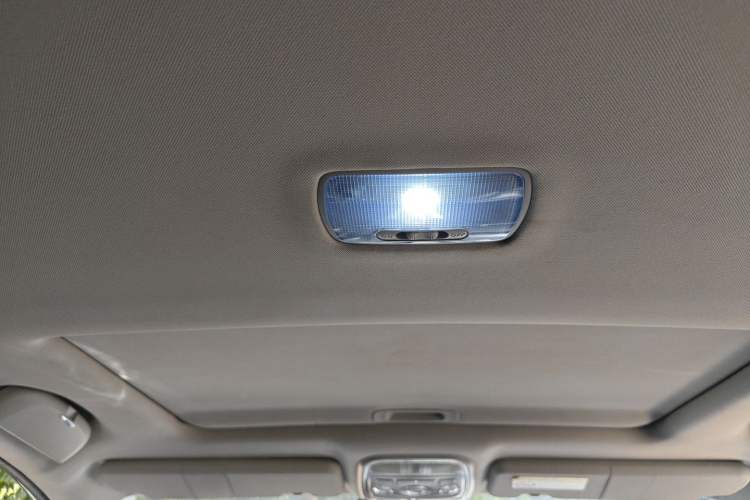 Used Haval H6 2015 Sport Edition 1.5T Automatic Two-Wheel Drive Luxury Model Headliner