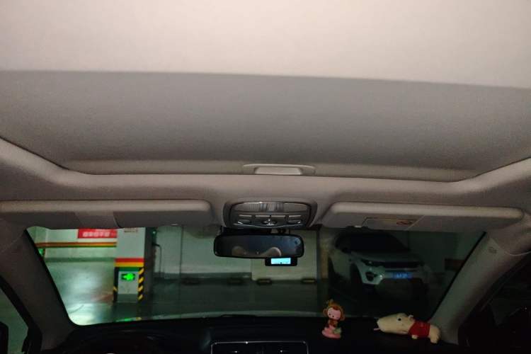 Used Haval H6 2015 Sport Edition 1.5T Manual Two-Wheel Drive Elite Model Headliner