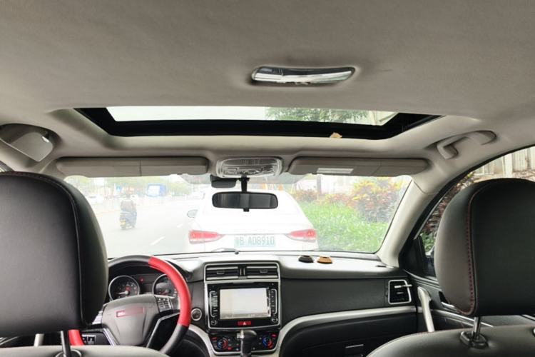 Used Haval H6 2015 Sport Edition 1.5T Automatic Two-Wheel Drive Luxury Model Headliner