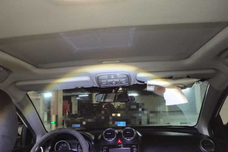 Used Haval H6 2015 Upgraded Model 1.5T Manual Two-Wheel Drive Elite Version Headliner