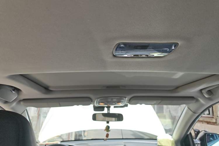 Used Haval H6 2015 Sport Edition 1.5T Automatic Two-Wheel Drive Luxury Model Headliner
