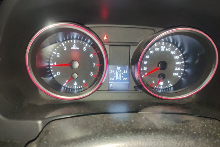 Used Haval H6 2015 Sport Edition 1.5T Automatic Two-Wheel Drive Luxury Model Instrument Cluster