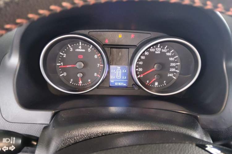 Used Haval H6 2015 Upgraded Model 1.5T Manual Two-Wheel Drive Elite Version Instrument Cluster