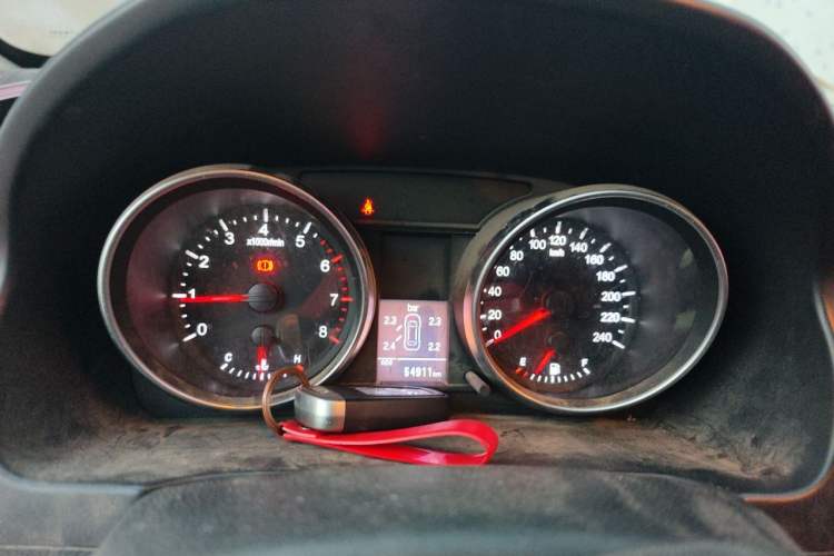 Used Haval H6 2015 Upgraded Model 1.5T Manual Two-Wheel Drive Elite Version Instrument Cluster