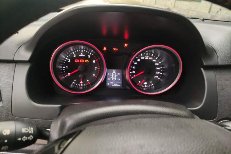 Used Haval H6 2015 Sport Edition 1.5T Automatic Two-Wheel Drive Luxury Model Instrument Cluster