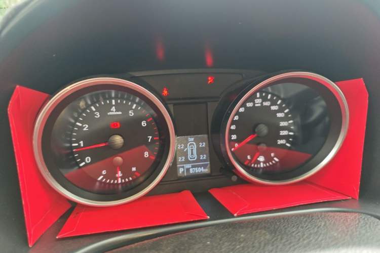Used Haval H6 2015 Sport Edition 1.5T Automatic Two-Wheel Drive Luxury Model Instrument Cluster