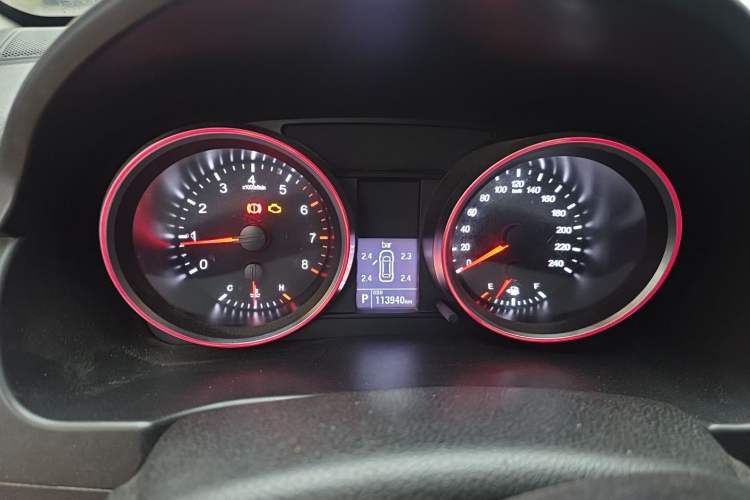 Used Haval H6 2015 Sport Edition 1.5T Automatic Two-Wheel Drive Luxury Model Instrument Cluster