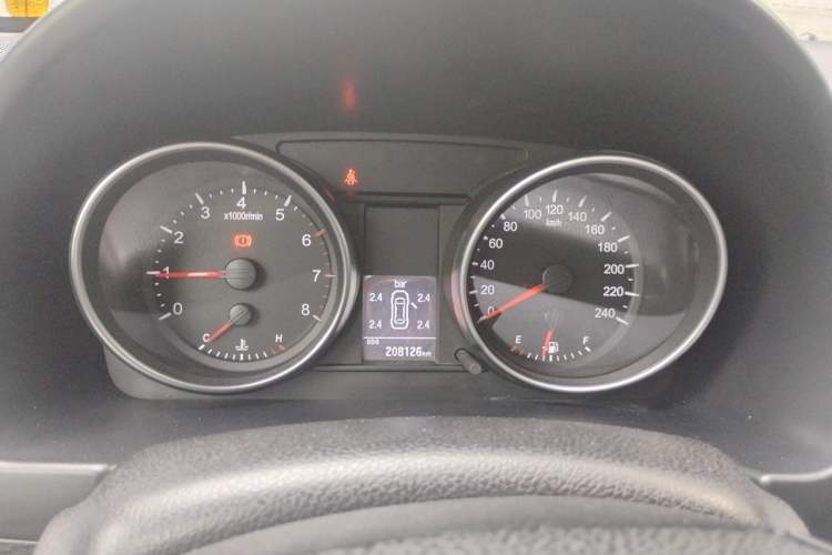 Used Haval H6 2015 Upgraded Model 1.5T Manual Two-Wheel Drive Elite Version Instrument Cluster