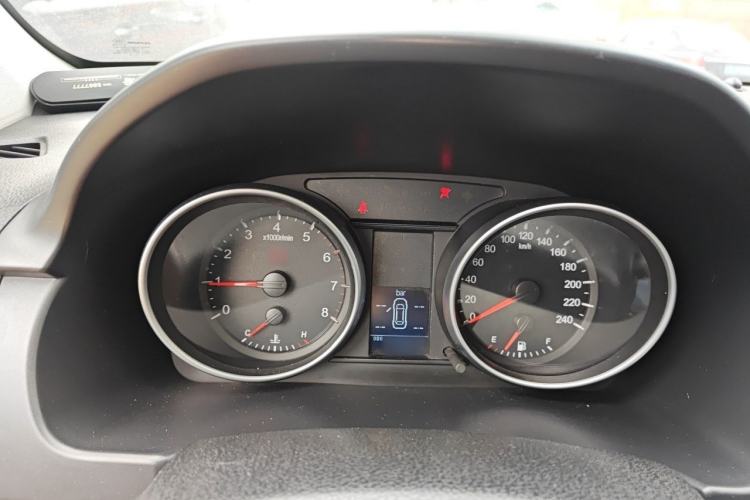 Used Haval H6 2015 Sport Edition 1.5T Manual Two-Wheel Drive Elite Model Instrument Cluster