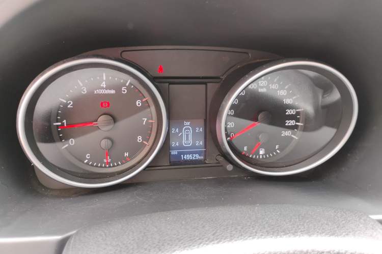 Used Haval H6 2015 Upgraded Model 1.5T Manual Two-Wheel Drive Elite Version Instrument Cluster