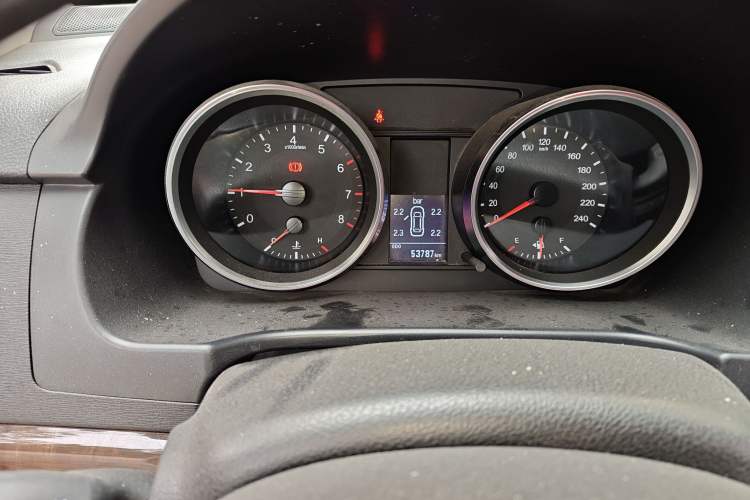 Used Haval H6 2015 Revised Version Sport Edition 1.5T Manual Transmission Two-Wheel Drive Elite Grade Instrument Cluster