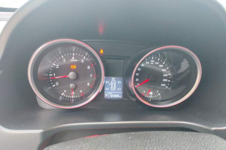 Used Haval H6 2015 Sport Edition 1.5T Automatic Two-Wheel Drive Luxury Model Instrument Cluster