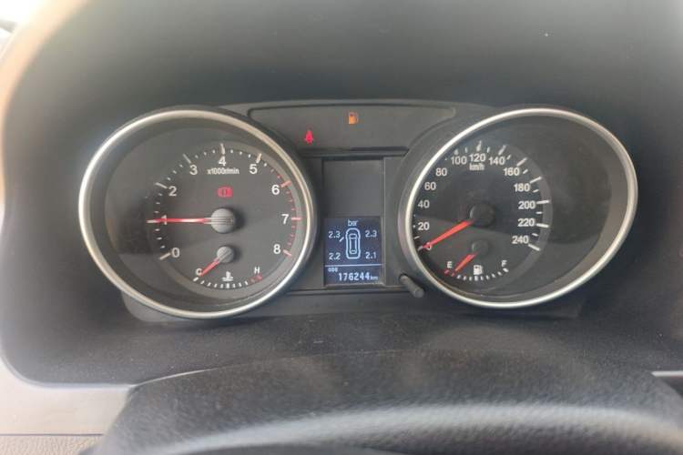 Used Haval H6 2015 Upgraded Model 1.5T Manual Two-Wheel Drive Elite Version Instrument Cluster