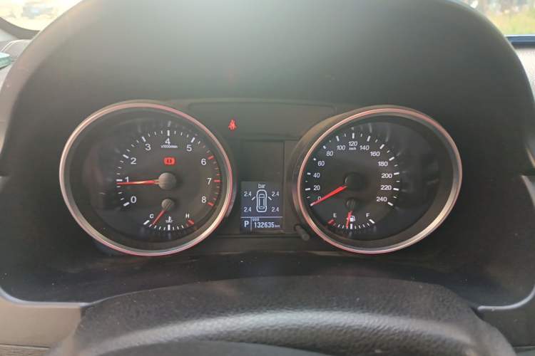 Used Haval H6 2015 Sport Edition 1.5T Automatic Two-Wheel Drive Luxury Model Instrument Cluster