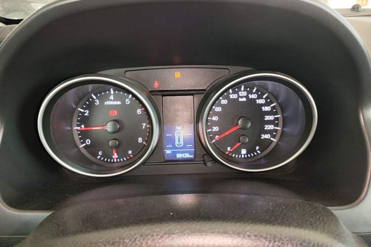 Used Haval H6 2015 Upgraded Model 1.5T Manual Two-Wheel Drive Elite Version Instrument Cluster