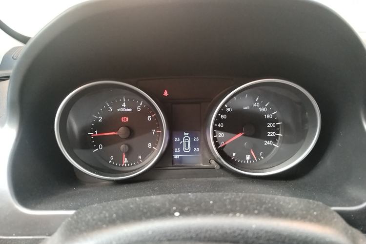 Used Haval H6 2015 Upgraded Model 1.5T Manual Two-Wheel Drive Elite Version Instrument Cluster