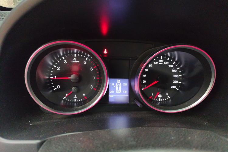 Used Haval H6 2015 Revised Version Sport Edition 1.5T Manual Transmission Two-Wheel Drive Elite Grade Instrument Cluster