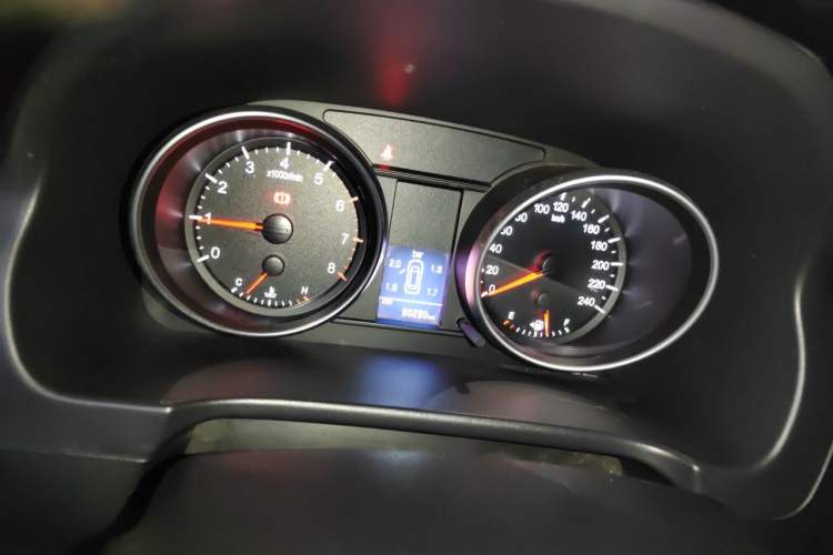 Used Haval H6 2015 Upgraded Model 1.5T Manual 4x4 Prestige Edition Instrument Cluster