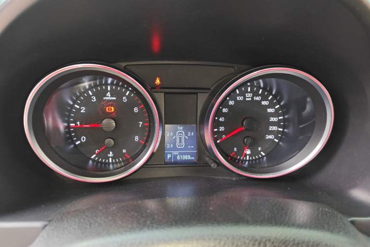 Used Haval H6 2015 Sport Edition 1.5T Automatic Two-Wheel Drive Luxury Model Instrument Cluster