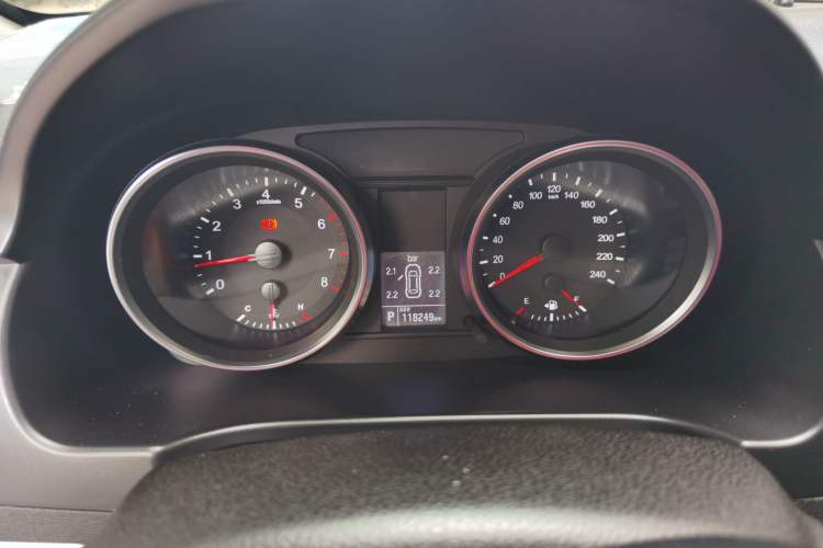 Used Haval H6 2015 Sport Edition 1.5T Automatic Two-Wheel Drive Luxury Model Instrument Cluster