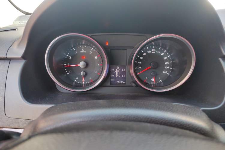Used Haval H6 2015 Revised Version Sport Edition 1.5T Manual Transmission Two-Wheel Drive Elite Grade Instrument Cluster